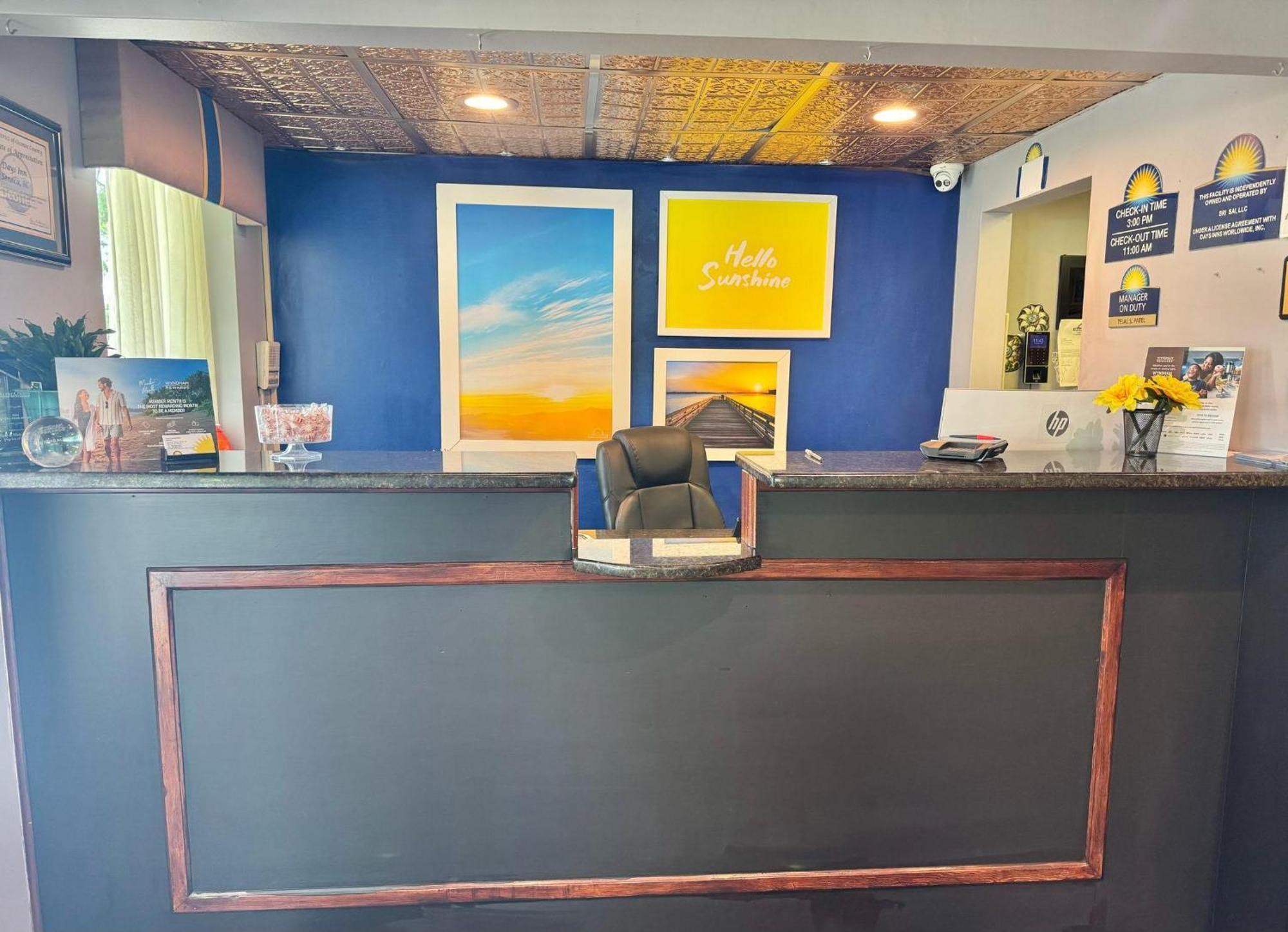 Days Inn By Wyndham Seneca-Clemson Luaran gambar